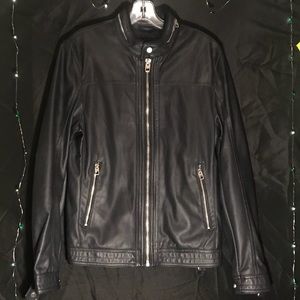 $20 ZARA Small Faux Leather Jacket💥